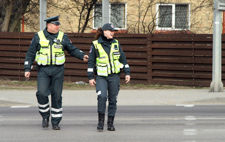 Dviračiu į darbą ir iškylauti Dviračiu į darbą ir iškylauti