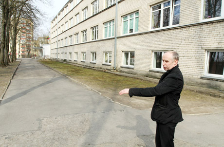 Sveikatingumą skatina apleistuose stadionuose Sveikatingumą skatina apleistuose stadionuose