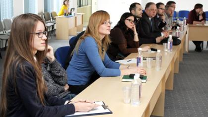 Šiaulių universitetas surengė aktualią diskusiją su verslo atstovais